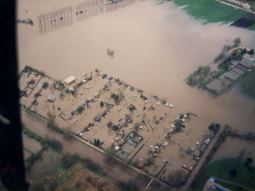 Hochwasser am 14. April 1994, Ansicht Kleingartenanlage beim Freibad