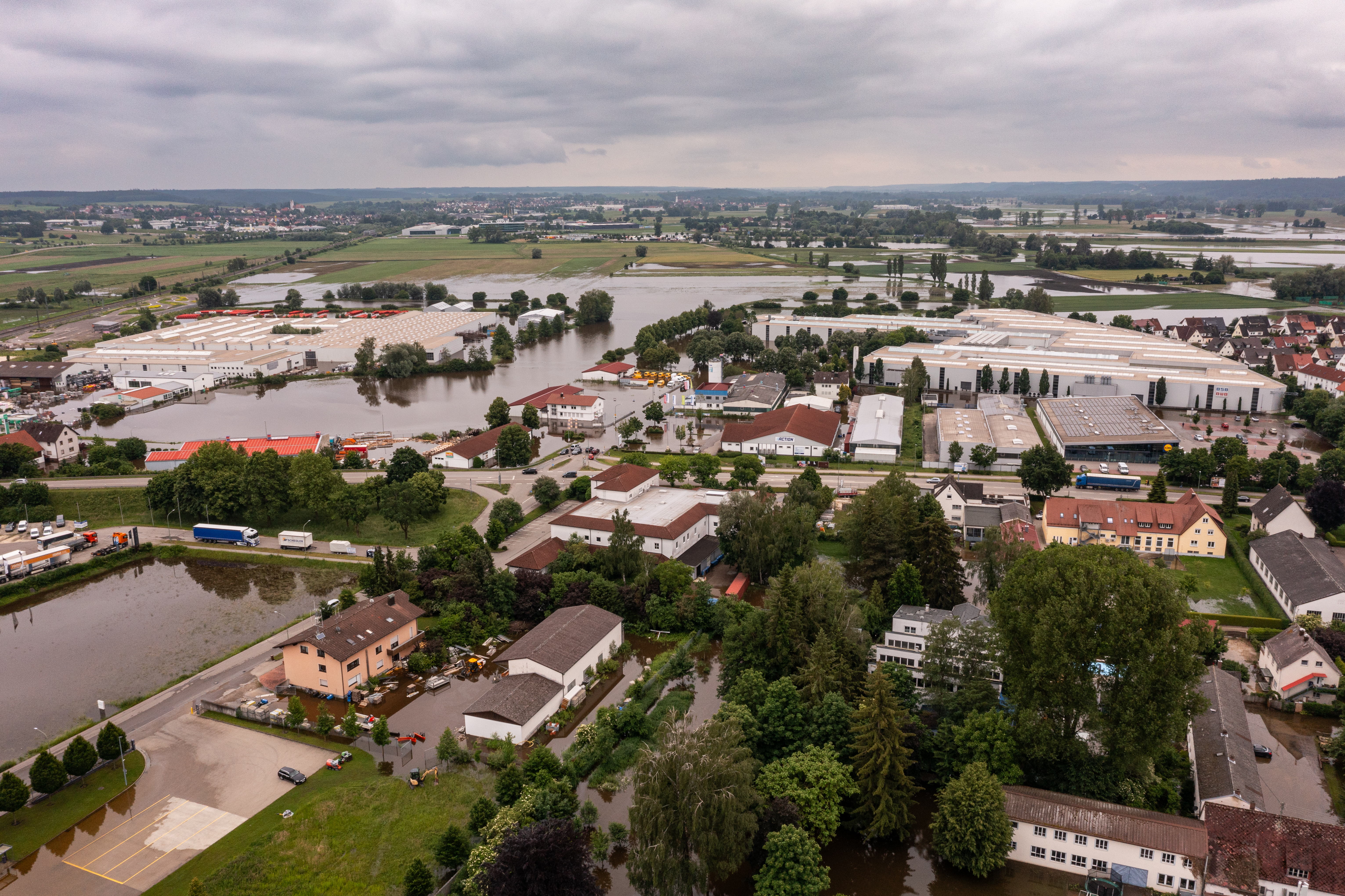 Abbildung 3 zeigt das Hochwasser am 03. Juni 2024 im Bereich der Firma Altrad und der Schlesier Srtraße