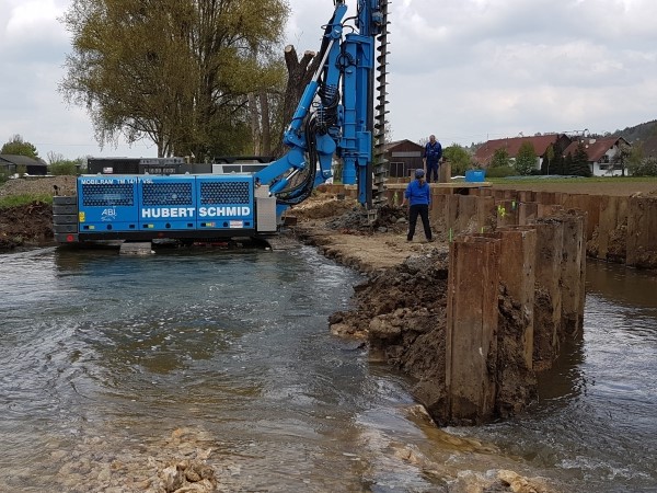 Bau des Drosselbauwerks Hasel