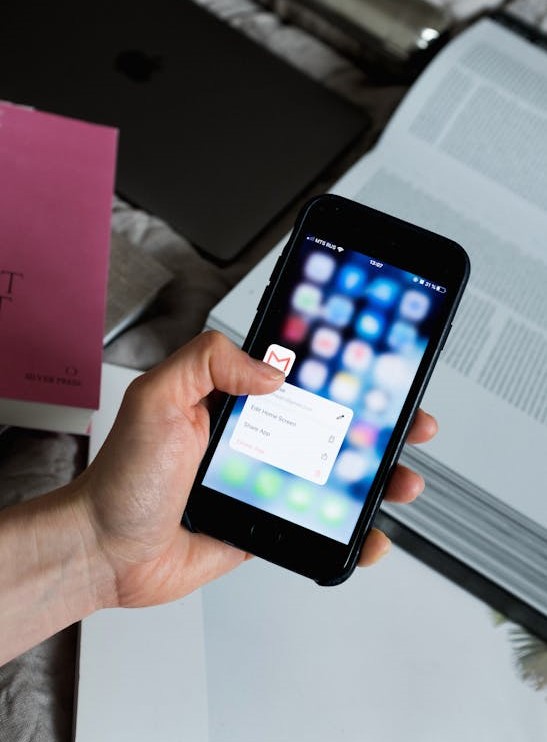 Link führt zur Seite Kontaktmöglichkeiten